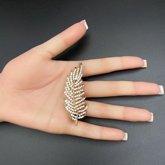 Yellow Gold with White Diamond Crystal Single Leaf Pin Back Brooch - Picture 9 of 9